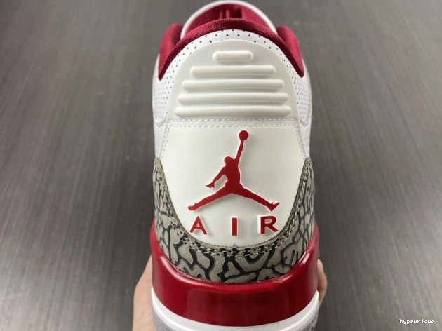 HYPE Red Retro CT8532-126 3 Cardinal Jordan 0722